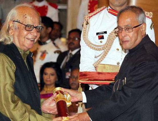 2017 में रुला गया इनका जाना, साथ छोड़कर चले गए ये सितारे