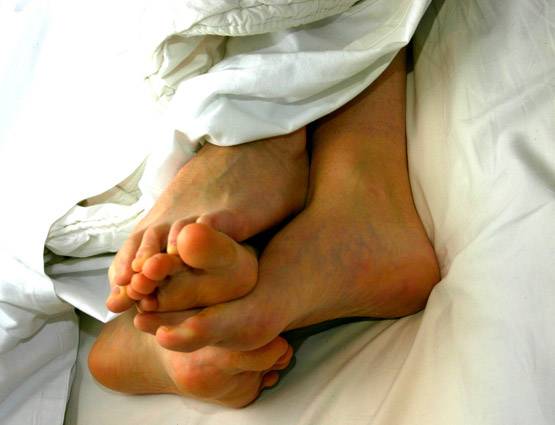 शिशुजन्म के बाद क्या है पत्नी से संबंध बनाने का सही वक्त?