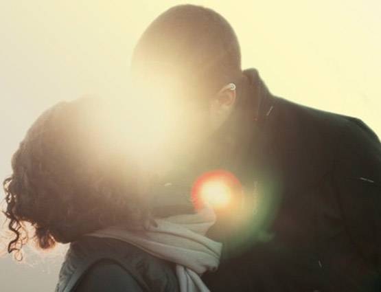 पीरियड्स में पार्टनर के साथ संबंध बनाना कितना गलत?