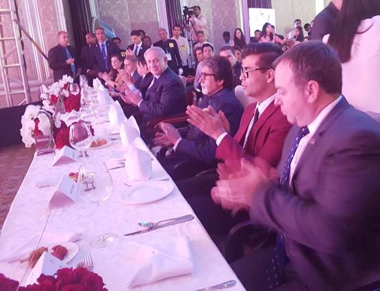 देखें, शलोम बॉलीवुड में सितारों संग नेतन्याहू की सेल्फी