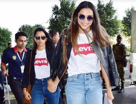 पापा को 'लाइफ टाइम अचीवमेंट अवॉर्ड' मिलता देख इमोशनल हुईं दीपिका