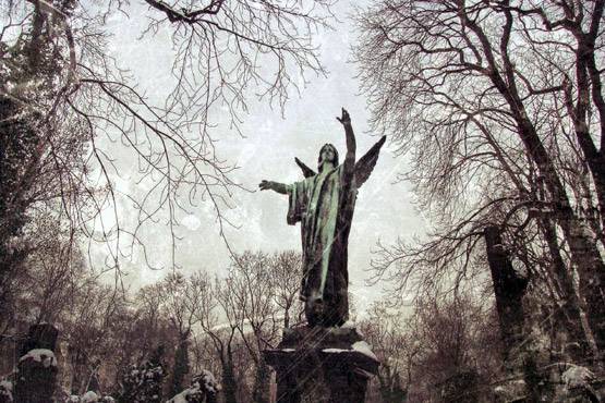 कब्रिस्तान में क्यों वर्जित है ये काम?