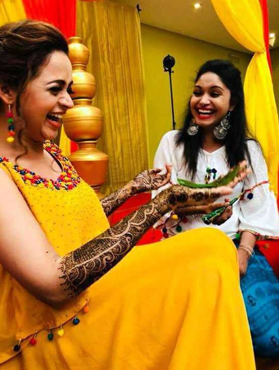 मलयालम एक्ट्रेस भावना ने लिए 7 फेरे, प्रियंका ने ऐसे दी बधाई