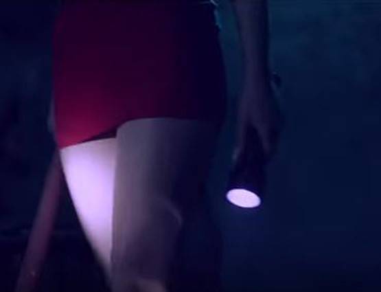 सबसे बोल्ड फ़िल्मी टीजर, रागिनी में इंटीमेट होती दिखीं लड़कियां