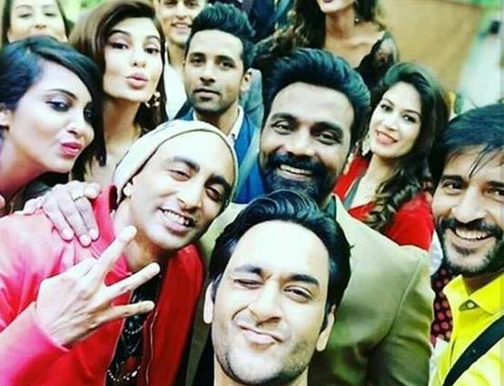 बिग बॉस से बाहर सिर्फ एक चीज मिस करेंगे आकाश, मिला नया काम