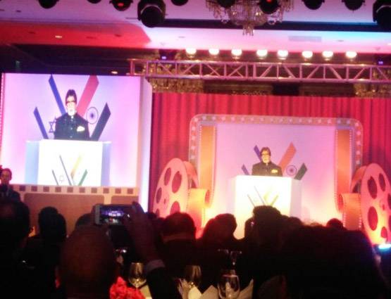 देखें, शलोम बॉलीवुड में सितारों संग नेतन्याहू की सेल्फी