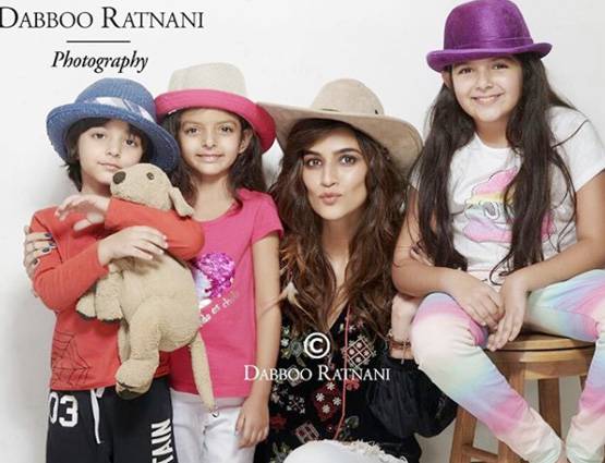 इस न्यू ईयर कैलेंडर में कृति से लेकर परिणीति तक बोल्ड लुक में