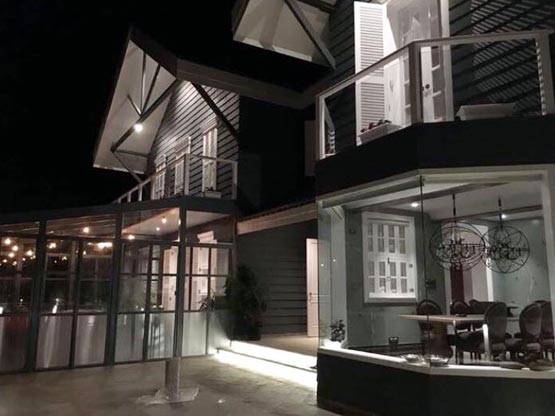 ऐसा है कंगना का बंगला, 10 करोड़ की जमीन पर बनने में लगे 4 साल