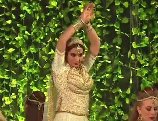 सपेरे विकास की धुन पर नागिन बन नाचीं शिल्पा, वीडियो वायरल