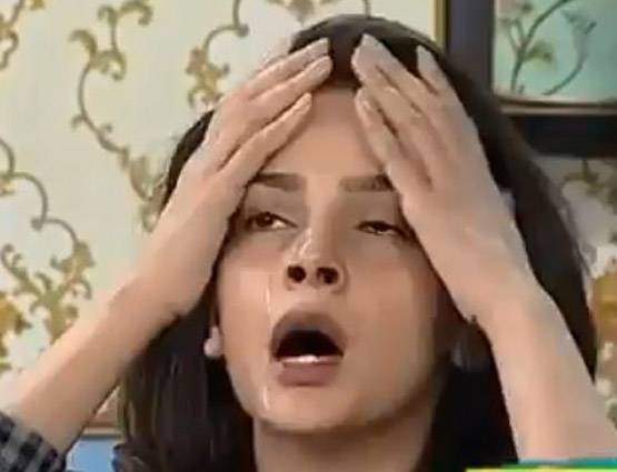 पाकिस्तानी होने का दर्द बयां करते हुए रो पड़ी ये मशहूर एक्ट्रेस