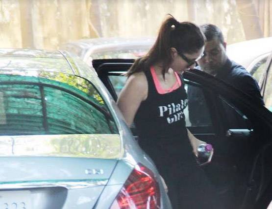 करीना ने बताया फिटनेस का राज, जिम के बाहर इस अंदाज में आईं नजर