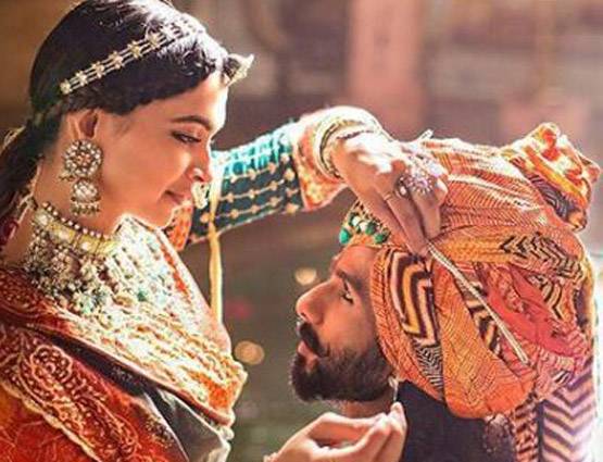 10 फैक्ट: पद्मावत में एक सीन के लिए रणवीर को खाने पड़े 24 थप्पड़