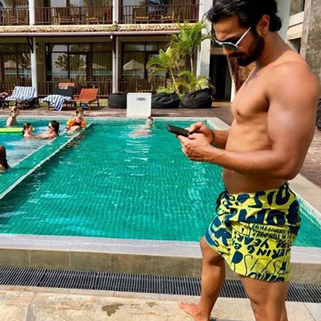 PHOTOS: शादी से पहले हनीमून पर निकला बिग बॉस का ये कपल