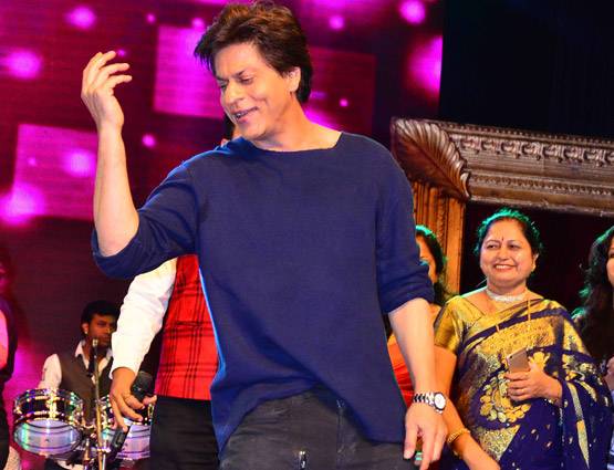 आलिया संग अनुष्का ने डांस स्टेज पर मचाई धूम, PHOTOS