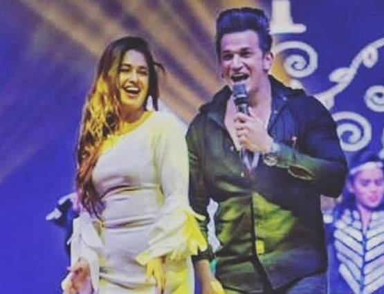 क्या प्रिंस नरूला ने की गर्लफ्रेंड से सगाई, वीडियो में सामने आया सच!