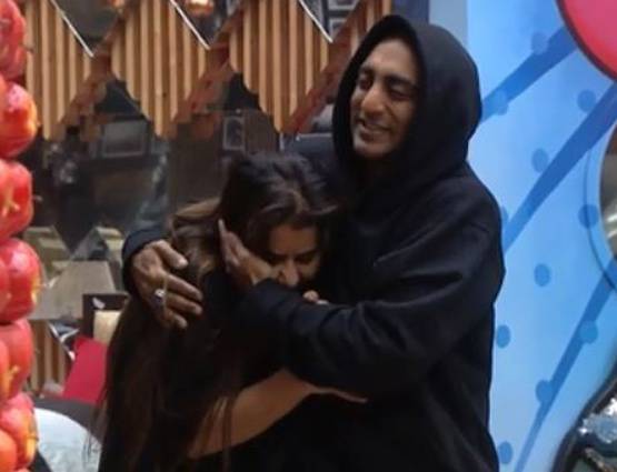 अकाश के छूने, किस करने से नाराज शि‍ल्पा ने कहा- अब किया तो...