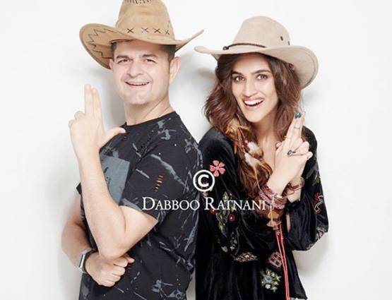 इस न्यू ईयर कैलेंडर में कृति से लेकर परिणीति तक बोल्ड लुक में