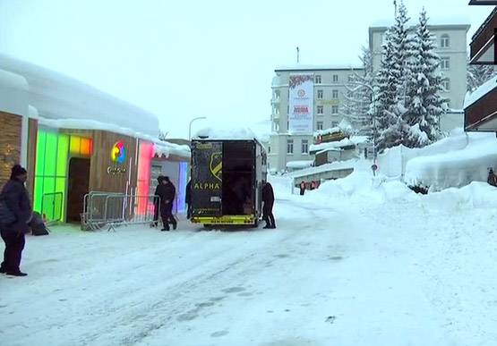 WEF में योग का डंका, सुबह-शाम आसन कराएंगे बाबा रामदेव के शिष्य