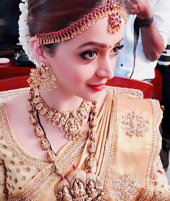 मलयालम एक्ट्रेस भावना ने लिए 7 फेरे, प्रियंका ने ऐसे दी बधाई