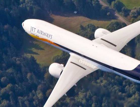 पाक के ऊपर हवा में था प्‍लेन, कॉकपिट में भिड़ गया पायलट कपल