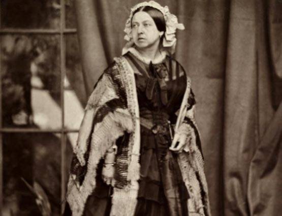 दुनिया की पहली महारानी थीं विक्टोरिया, अकेले में नहीं मिल सकते थे पुरुष