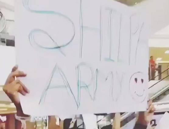 Bigg Boss: लाइव वोटिंग में शिल्पा-विकास का क्रेज, फैंस की भीड़ उमड़ी