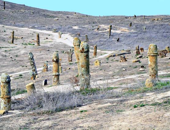दुनिया के ऐसे देश जहां होती है 'लिंग' की पूजा, ये हैं मान्यताएं
