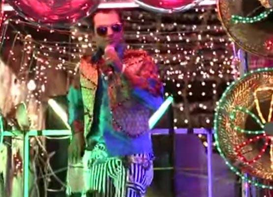 नवाजुद्दीन बने बैंड मास्टर, गाया-मैं शनि देव जैसा कुरूप...