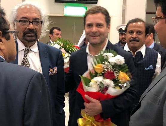 फिर सूट-बूट में दिखे राहुल गांधी, ये लुक भी हो चुके हैं VIRAL