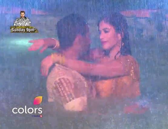 बिग बॉस में रोमांस का तड़का, पुनीश-बंदगी ने 'टिप टिप' पर किया डांस