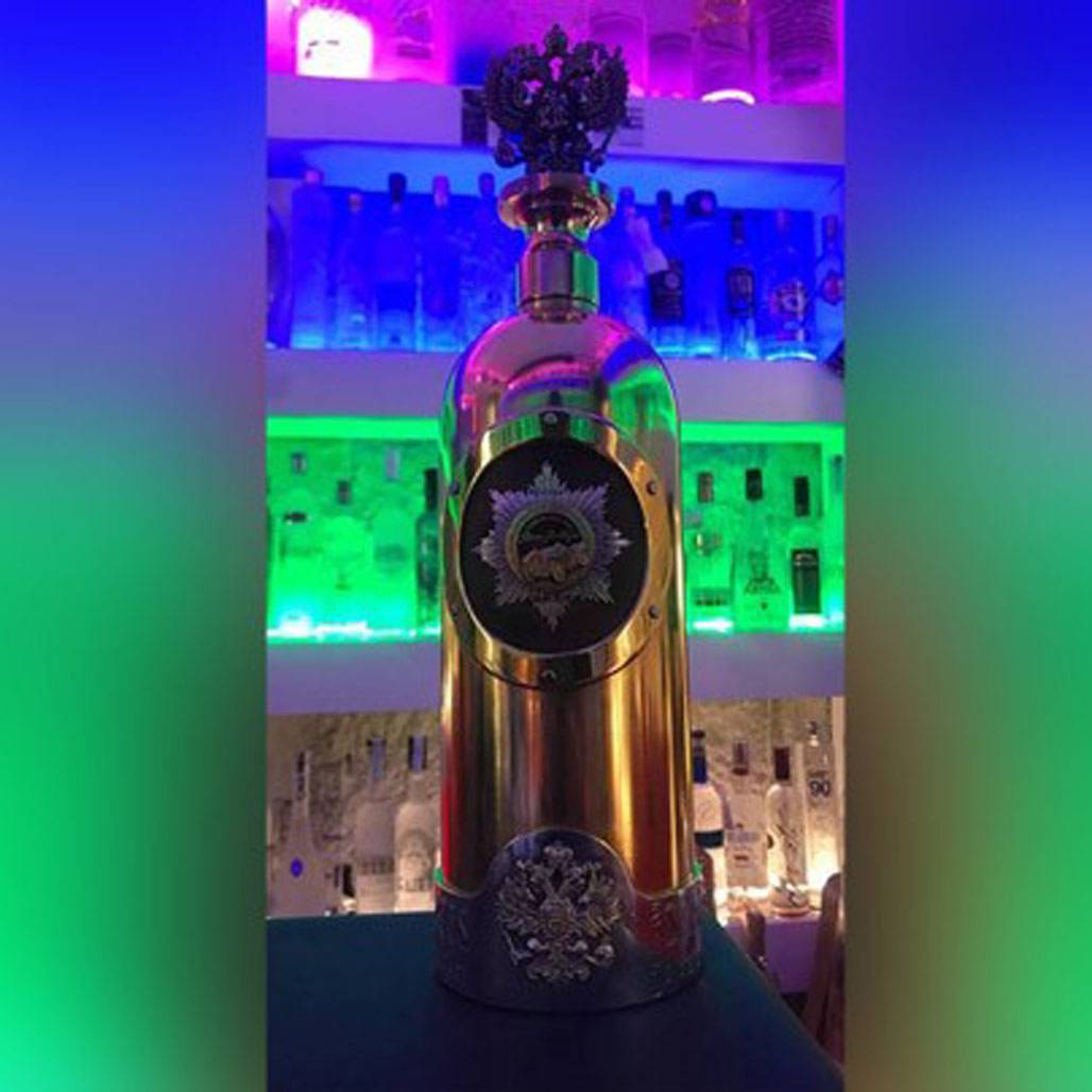 दुनिया की सबसे महंगी Vodka की बोतल चोरी, 8 करोड़ थी कीमत