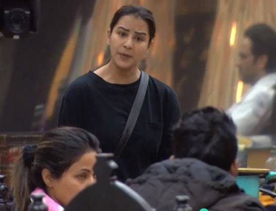 अकाश के छूने, किस करने से नाराज शि‍ल्पा ने कहा- अब किया तो...