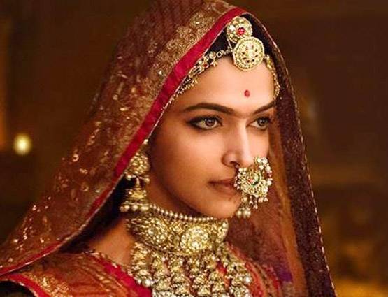 200 कारीगरों ने 600 दिन में बनाए 'पद्मावत' के गहने, 400 Kg सोना लगा