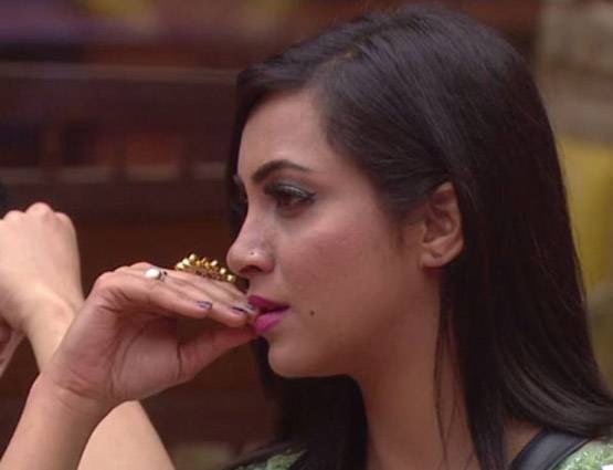 BIGG BOSS: बंदगी-अर्शी में अब भी जारी है कैट फाइट, फिनाले में भिड़ीं