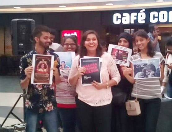 Bigg Boss: लाइव वोटिंग में शिल्पा-विकास का क्रेज, फैंस की भीड़ उमड़ी