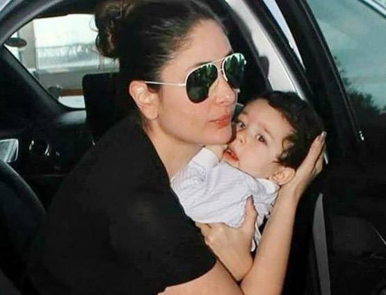 मम्मी करीना के साथ फ्रेंड की बर्थडे पार्टी में पहुंचे तैमूर, देखें PHOTOS