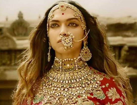 200 कारीगरों ने 600 दिन में बनाए 'पद्मावत' के गहने, 400 Kg सोना लगा