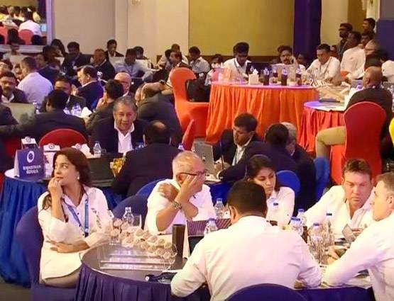 IPL नीलामी में चमकी जूही चावला की बेटी, प्रीति जिंटा को दी टक्कर