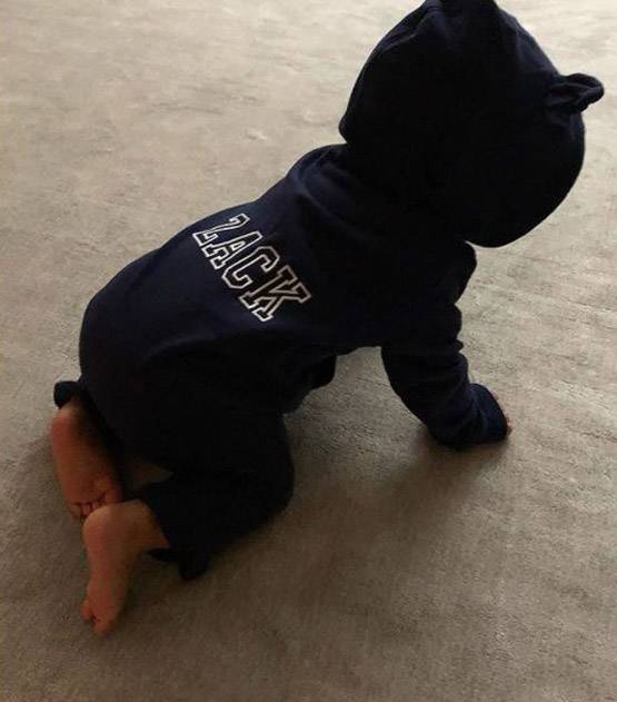 लीजा हेडन ने शेयर की बेटे की फोटो, फिर छि‍पाया चेहरा