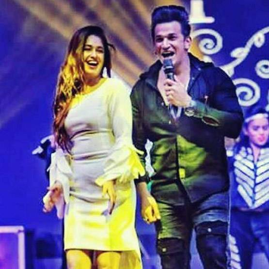 बिग बॉस में शुरू हुई प्रिंस की लव स्टोरी, अब गर्लफ्रेंड से की सगाई