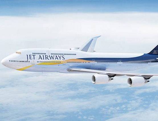 पाक के ऊपर हवा में था प्‍लेन, कॉकपिट में भिड़ गया पायलट कपल