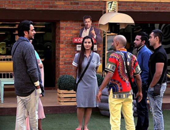 बिग बॉस में सबसे बड़ा नॉमिनेशन ट्विस्ट: घर से बाहर होगी लाइव वोटिंग