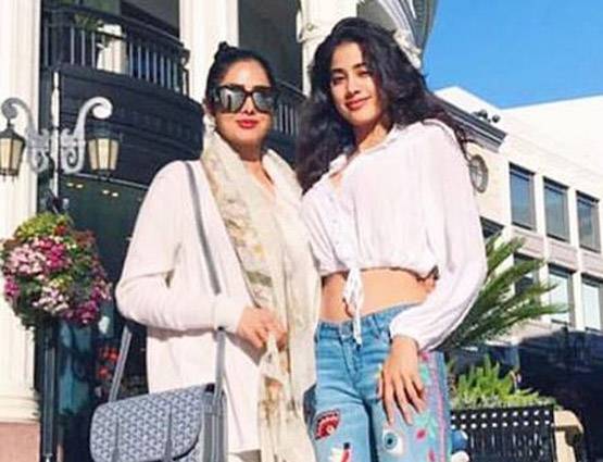 क्या बेटी जाह्नवी के 'अफेयर' से परेशान हैं श्रीदेवी? ऐसी है अफवाह