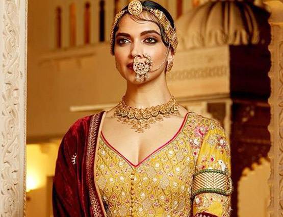 200 कारीगरों ने 600 दिन में बनाए 'पद्मावत' के गहने, 400 Kg सोना लगा