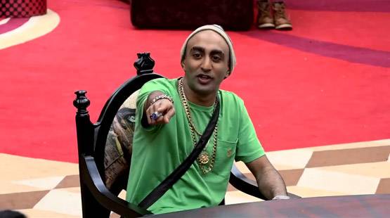 बिग बॉस के घर में 'पराठे' पर छिड़ी जंग, शिल्पा-हिना के बीच हुई तूतू-मैंमैं