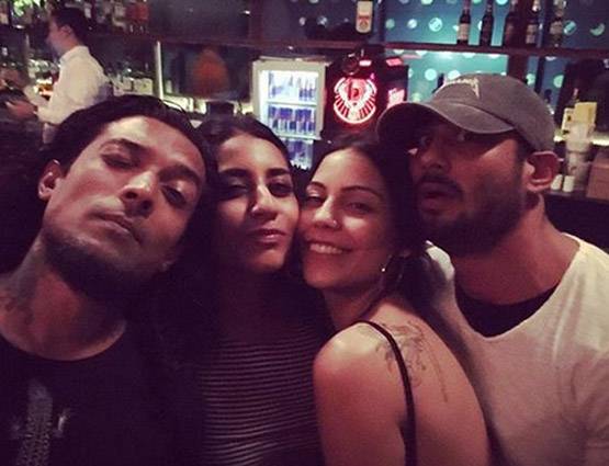 एक्टर प्रतीक बब्बर ने गर्लफ्रेंड से की सगाई, शेयर की PHOTO