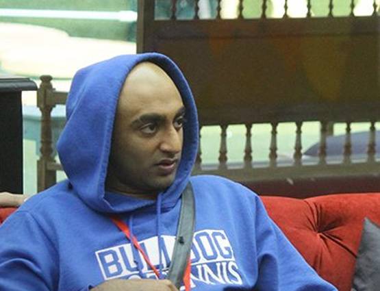 Bigg Boss से निकाले जाने पर भी नहीं बदला आकाश का ये दावा