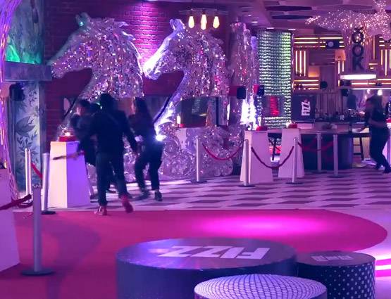 इस हफ्ते Bigg Boss से कौन बाहर? सामने आई INSIDE PHOTOS