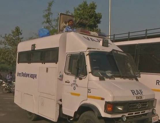 पद्मावत पर बवाल से कई इलाकों में कर्फ्यू जैसा माहौल, डरे हुए हैं लोग