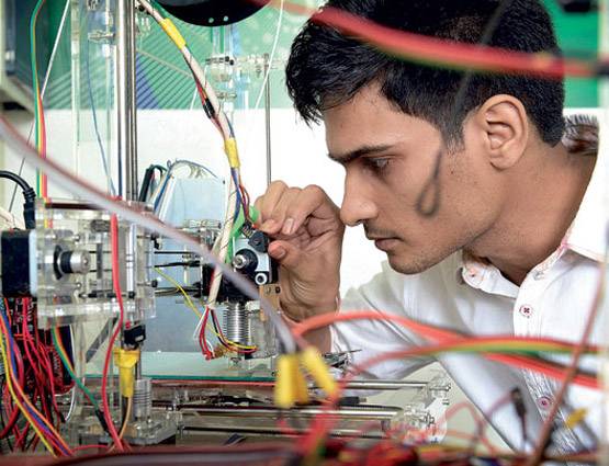 8वीं पास के लिए हैं ये सरकारी नौकरियां, मिलती है अच्छी सैलरी